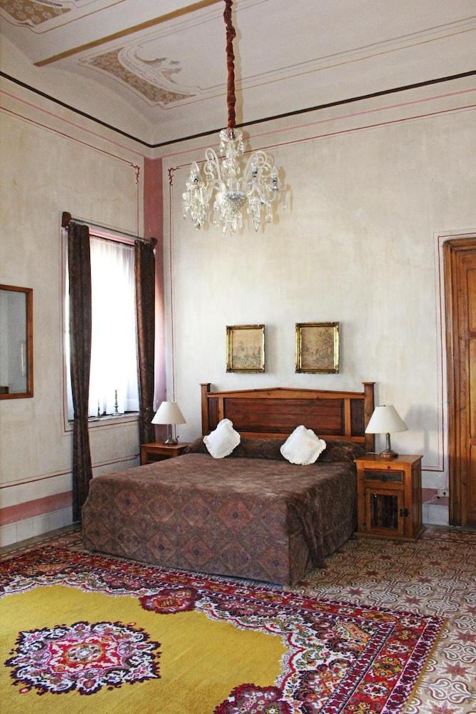 Hotel Boutique Casa De La Palma ปวยบลา ภายนอก รูปภาพ
